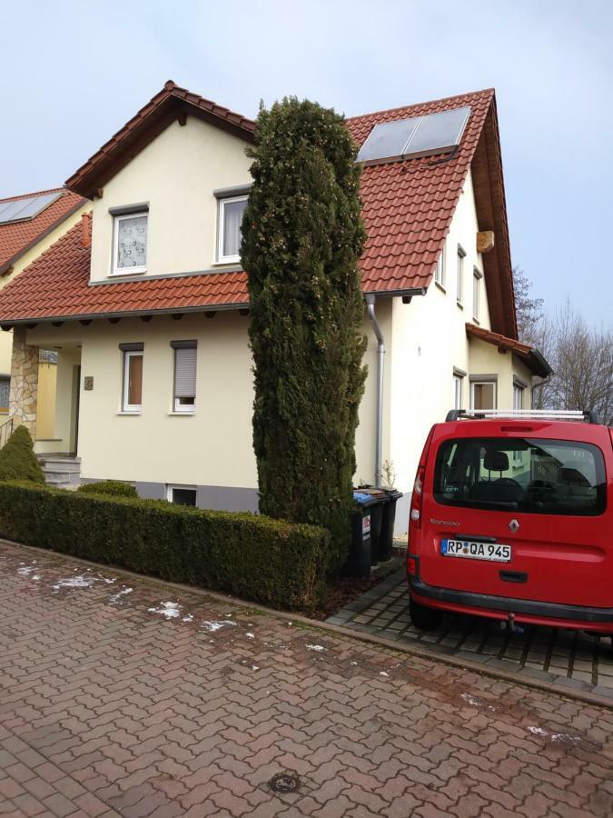 House Of 'Welcome Dannstadt-Schauernheim Екстериор снимка